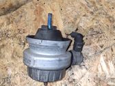 Engine mount bracket