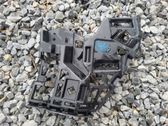 Front bumper mounting bracket
