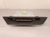 Radio/CD/DVD/GPS head unit