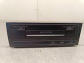 Radio / CD-Player / DVD-Player / Navigation