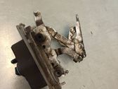 Engine bonnet/hood hinges