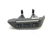 Steering wheel buttons/switches