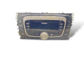 Radio / CD-Player / DVD-Player / Navigation