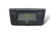 Radio / CD-Player / DVD-Player / Navigation
