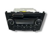 Radio/CD/DVD/GPS head unit