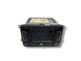 Radio / CD-Player / DVD-Player / Navigation