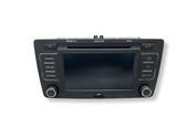 Radio/CD/DVD/GPS-pääyksikkö