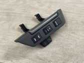 Steering wheel buttons/switches