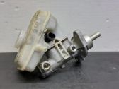 Master brake cylinder
