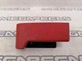 Palanca de liberación de la tapa del motor (capó)