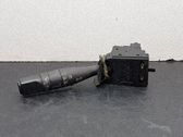 Pyyhkimen/suuntavilkun vipukytkin