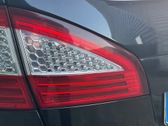 Tailgate rear/tail lights