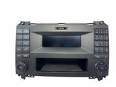 Radio / CD-Player / DVD-Player / Navigation