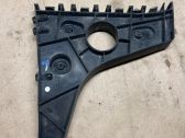 Rear bumper mounting bracket