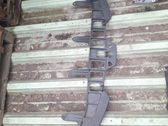 Front bumper mounting bracket