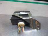 Oven keskuslukituksen ohjausyksikön moduuli