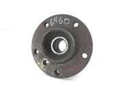 Rear wheel bearing hub