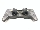 Gearbox mounting bracket