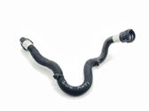 Tuyau de liquide de refroidissement moteur