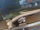 Rear wiper blade arm