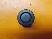 Bouton interrupteur ouverture du coffre