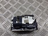 Cerradura de puerta delantera