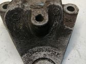 Engine mounting bracket