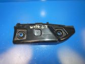 Rear bumper mounting bracket