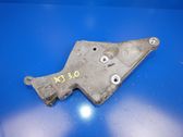 Engine mounting bracket