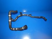 Tuyau de liquide de refroidissement moteur