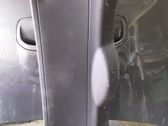 Moldura de la puerta trasera