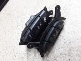 Steering wheel buttons/switches