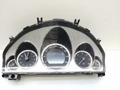 Geschwindigkeitsmesser Cockpit