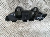 Rear bumper mounting bracket