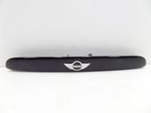 Trunk door license plate light bar