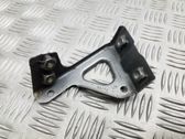 Fender mounting bracket