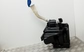 Windshield washer fluid reservoir/tank