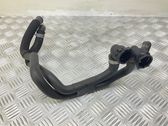 Tuyau de liquide de refroidissement moteur