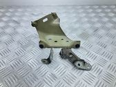 Fender mounting bracket