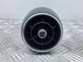 Grille d'aération centrale