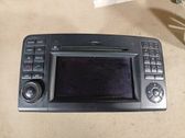 Radio / CD-Player / DVD-Player / Navigation