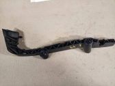 Rear bumper mounting bracket