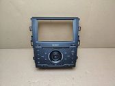 Head unit multimedia control