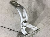 Engine bonnet/hood hinges