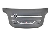 Panel / Radioodtwarzacz CD/DVD/GPS