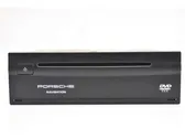 Radio / CD-Player / DVD-Player / Navigation