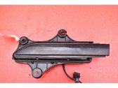Manecilla externa puerta delantera