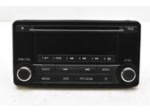 Radio / CD-Player / DVD-Player / Navigation