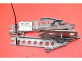 Engine bonnet/hood hinges