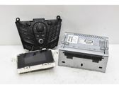 Radio / CD-Player / DVD-Player / Navigation
